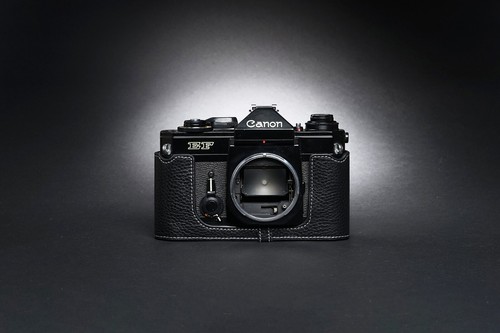 Custodia mezza fotocamera - , in