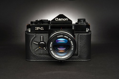 Custodia mezza fotocamera - , in