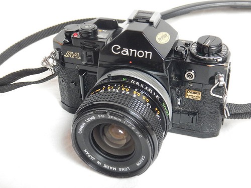 Canon camera 35mm - a-1,